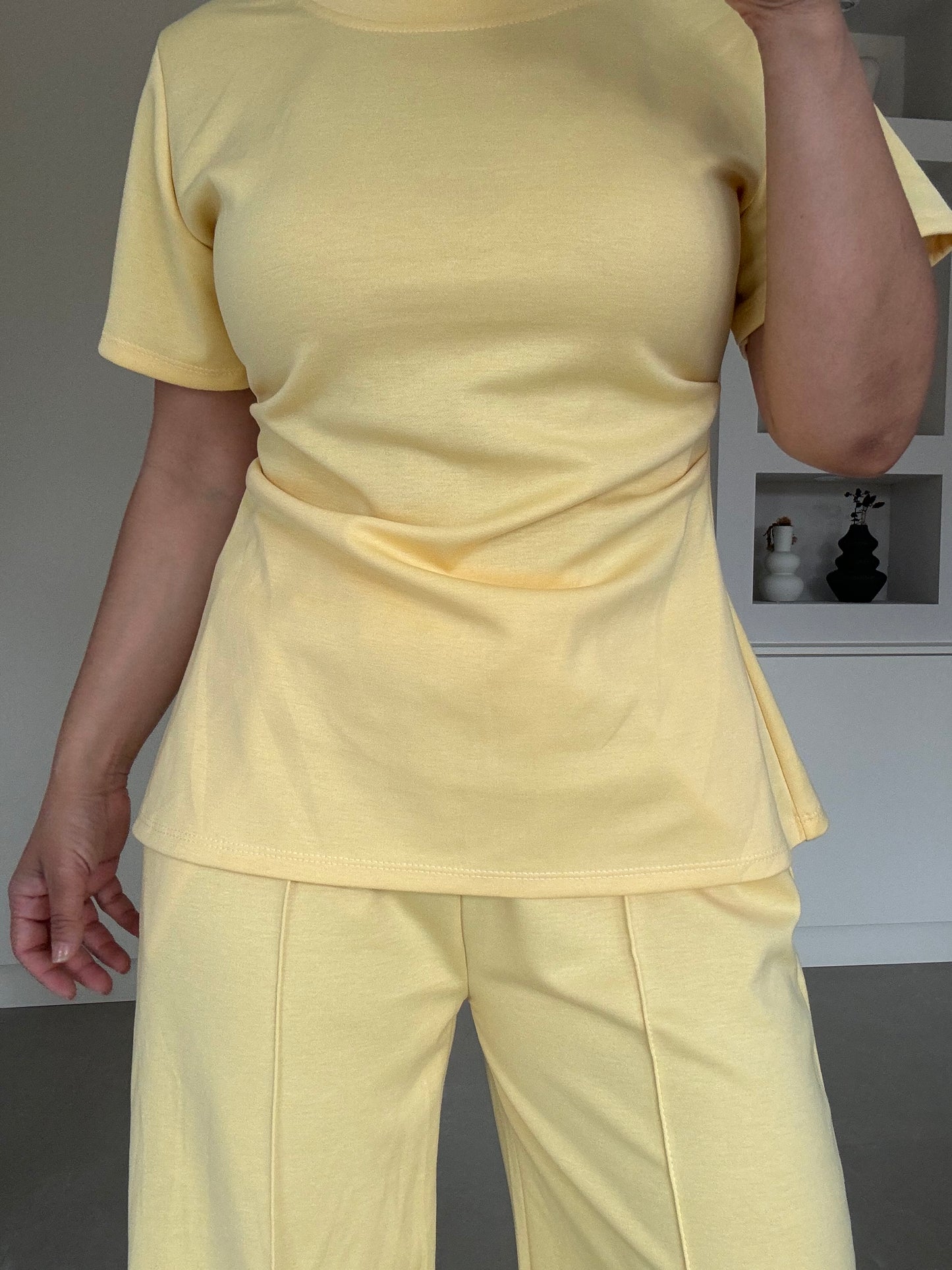 Amara set butter yellow