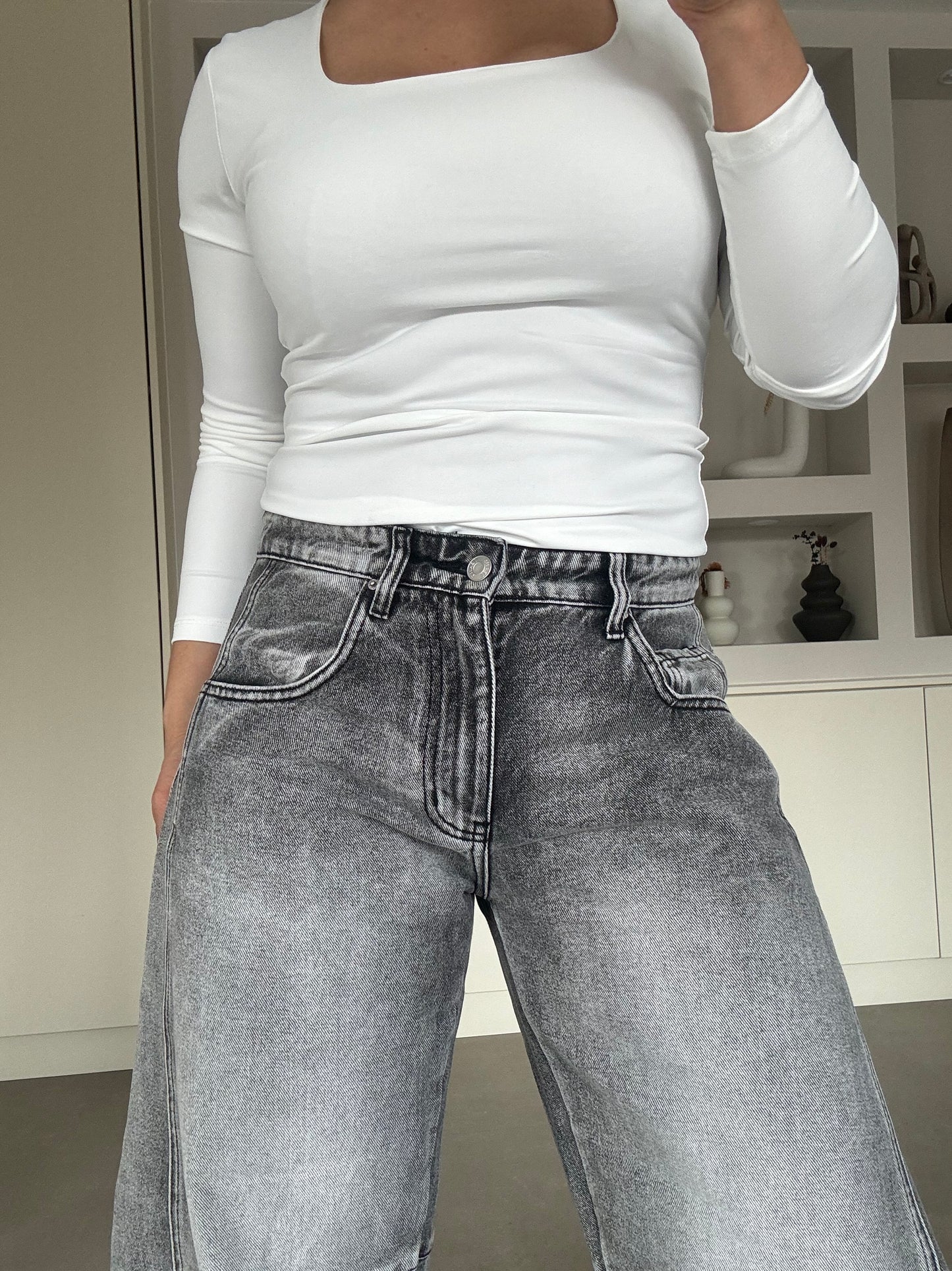 Grey barrel jeans