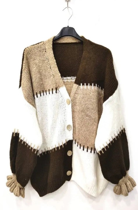 Herfst/winter vest met elegante knopen, gebreid in beige en bruin