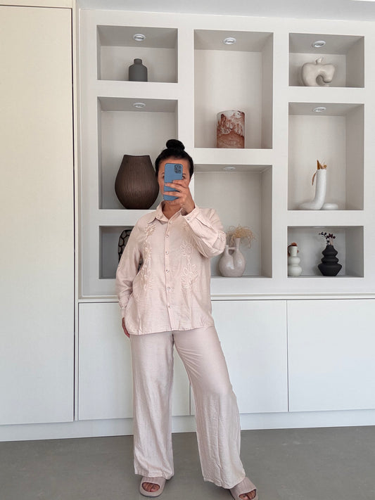 Essential petite set beige