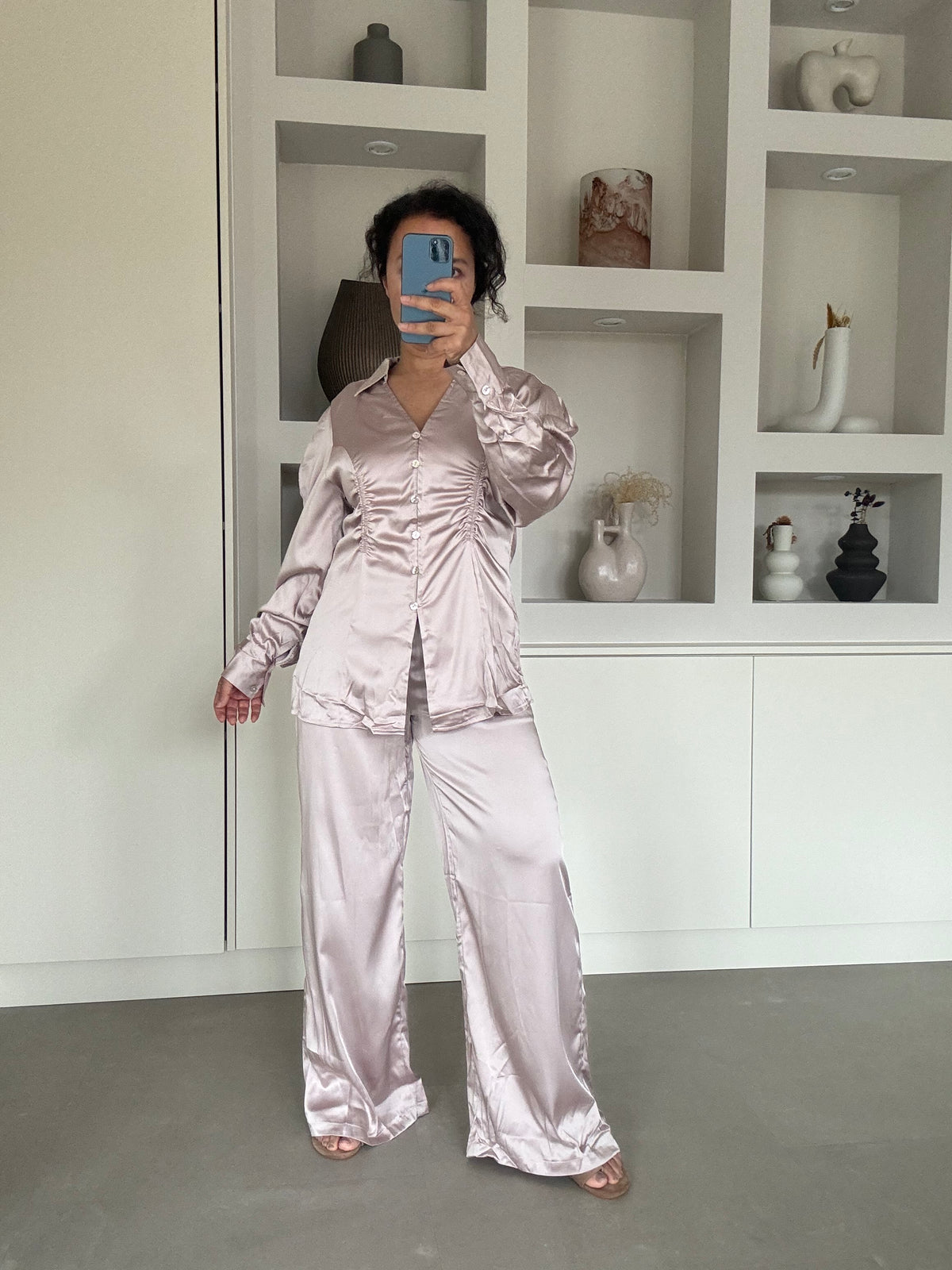 Satin twin set taupe