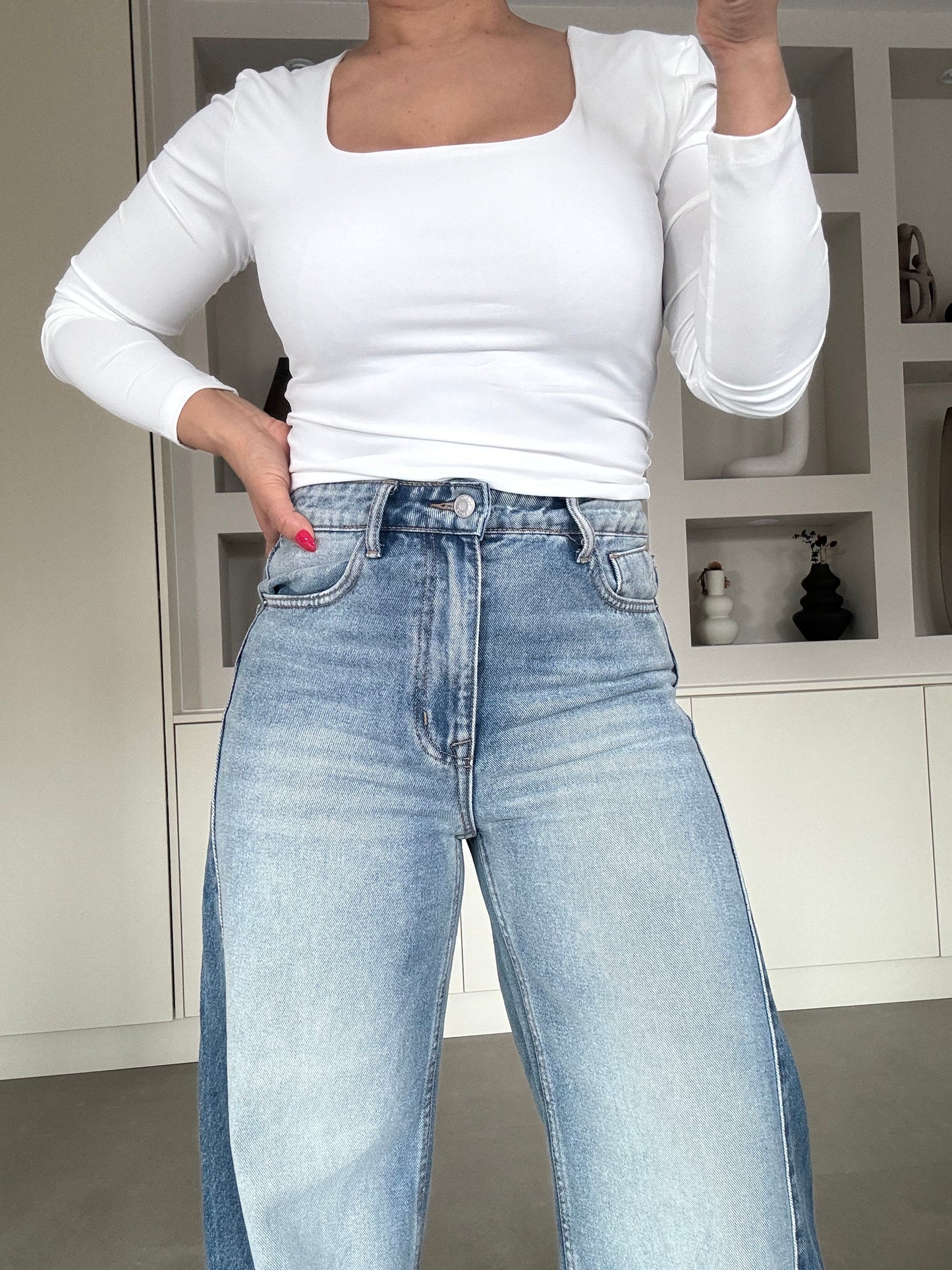 Contrast wide leg jeans