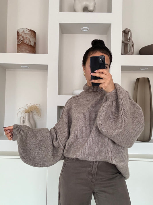 Estee sweater- champagne