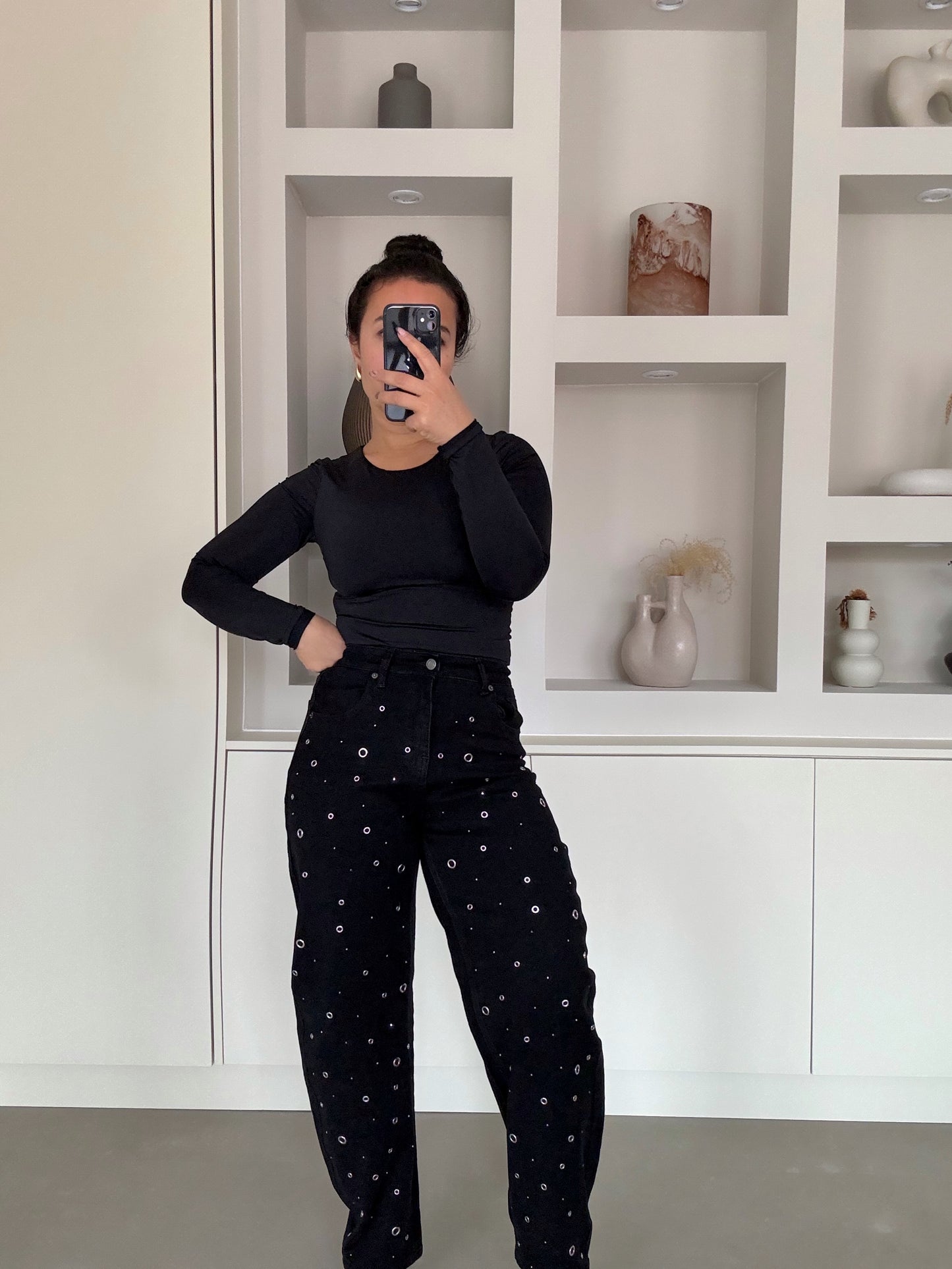 STUDDED BALLOON JEANS- zwart